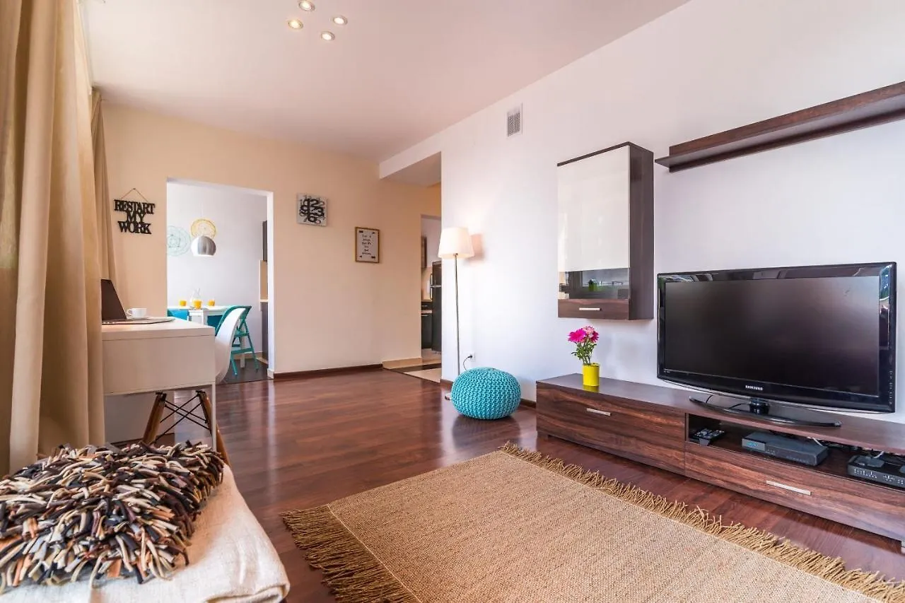 Rent Like Home - Danilowiczowska 9 Warsaw Apartment